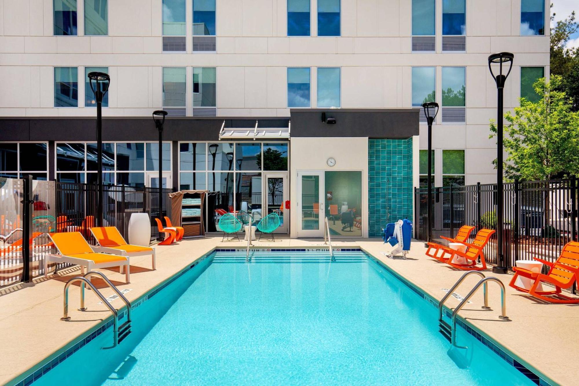 Aloft Alpharetta Hotel Exterior photo